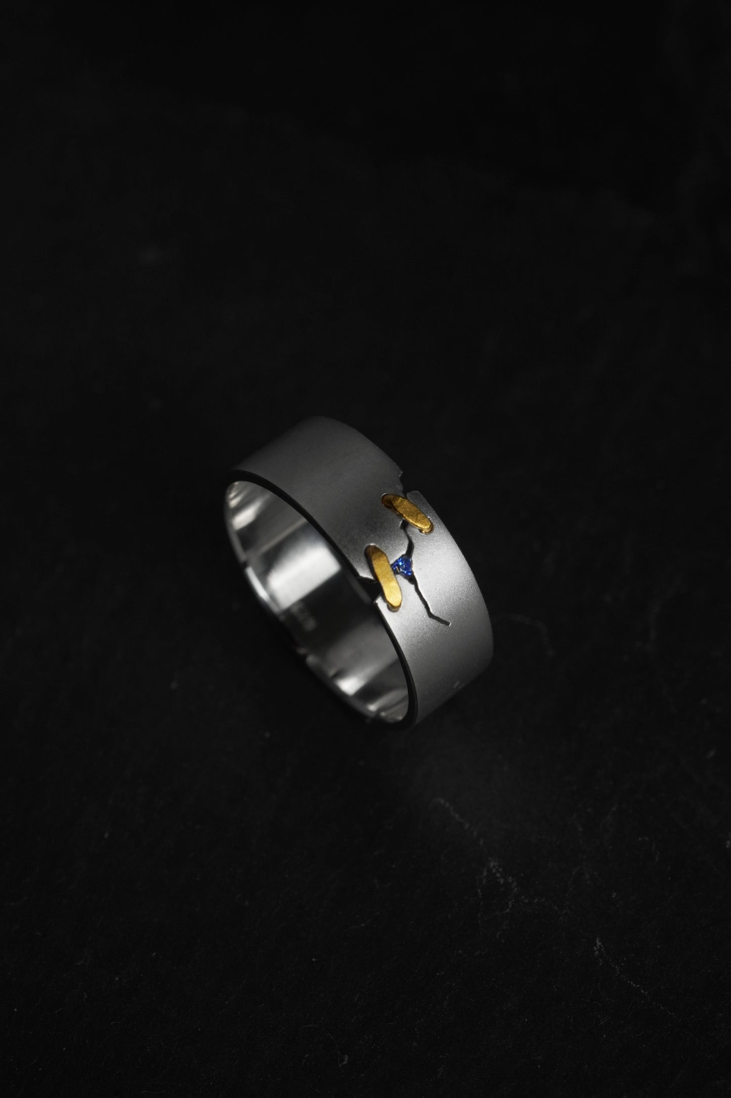 JuCi Band Ring White Duo With Sapphire