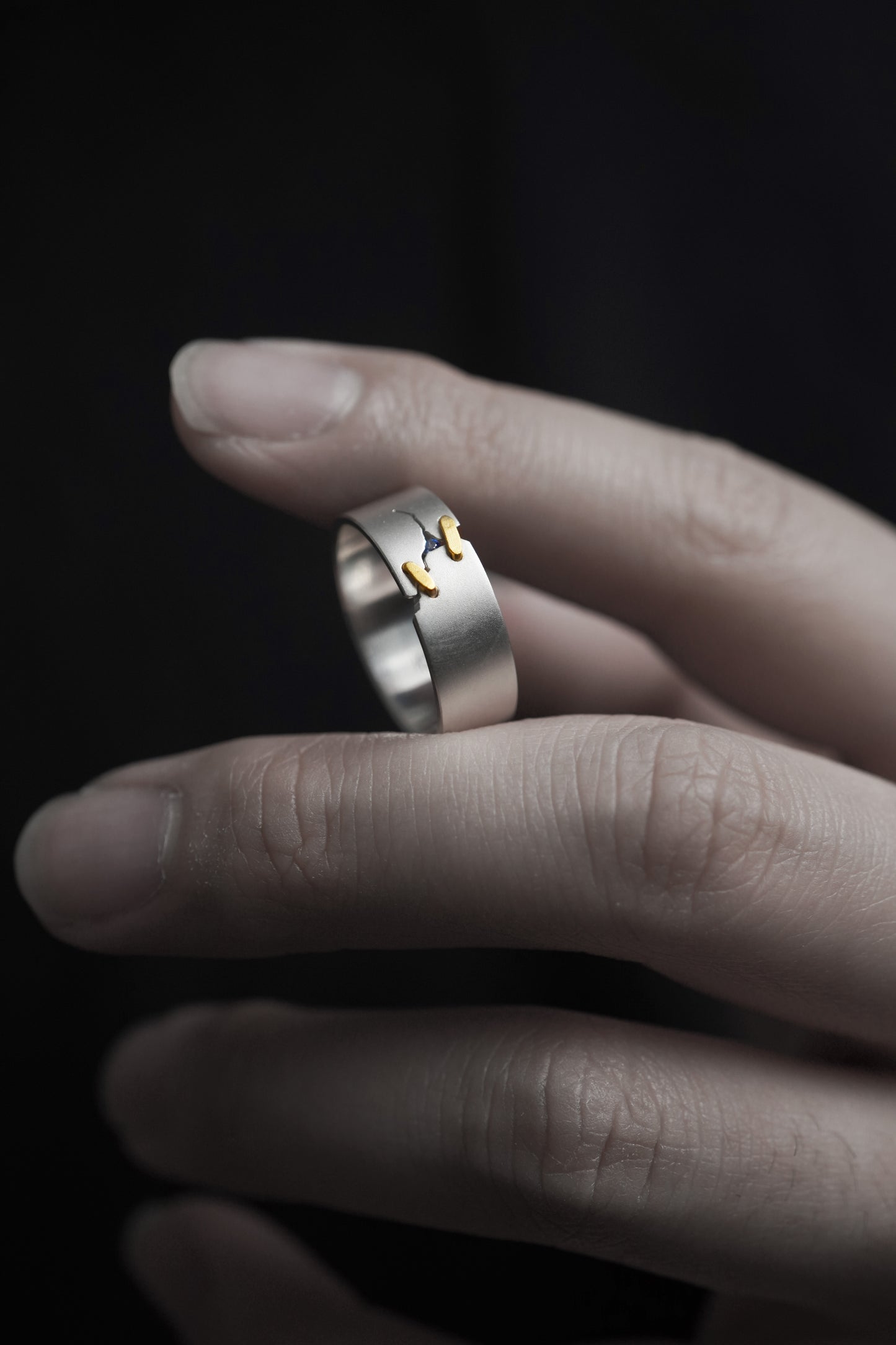 JuCi Band Ring White Duo With Sapphire