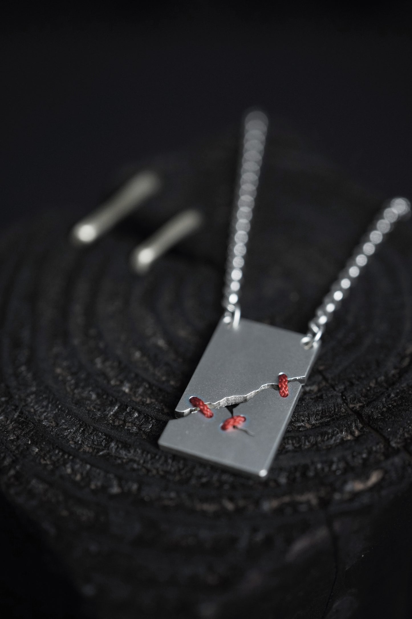 JuCi Red Line Pendant Tri