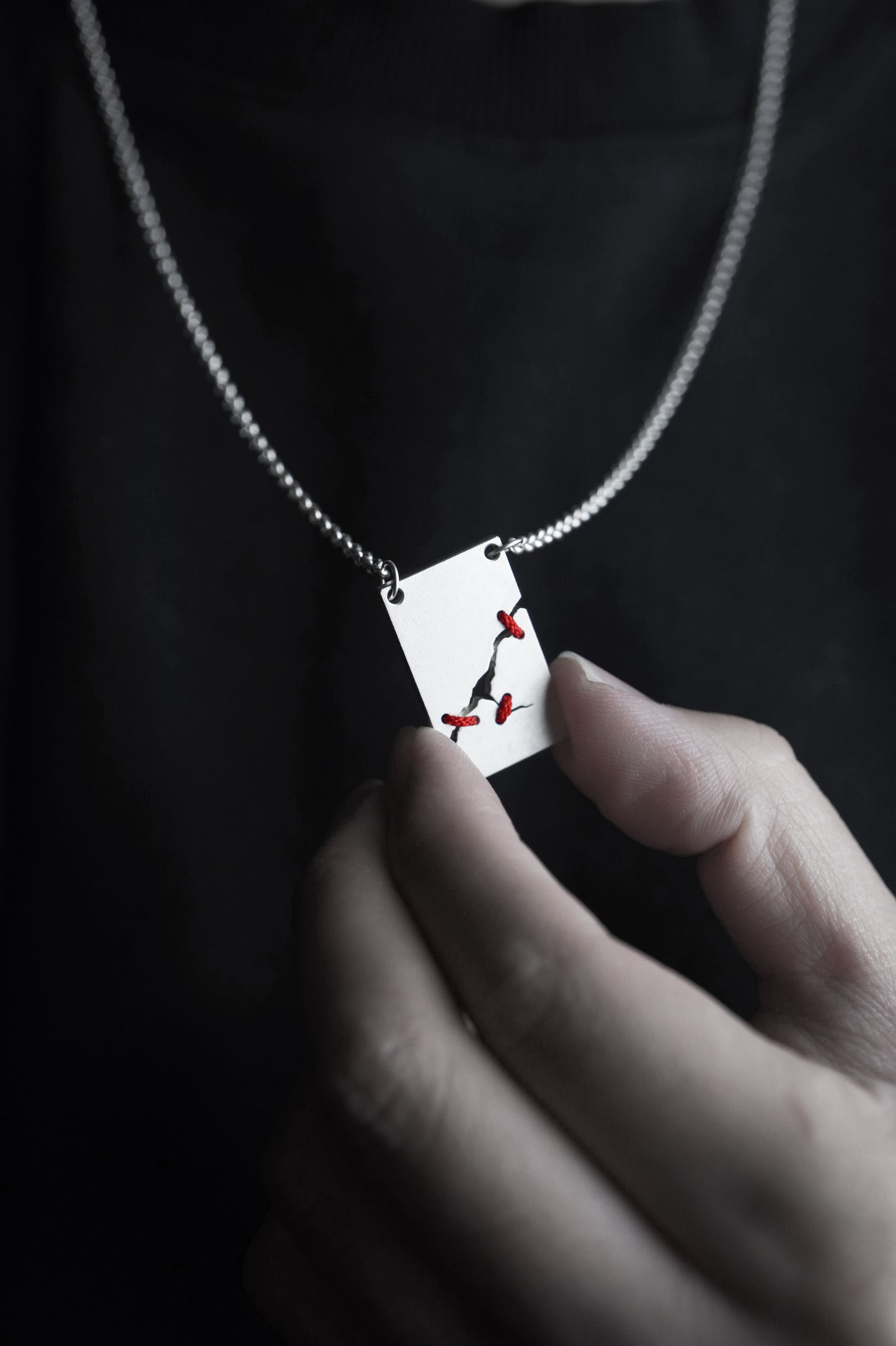 JuCi Red Line Pendant Tri