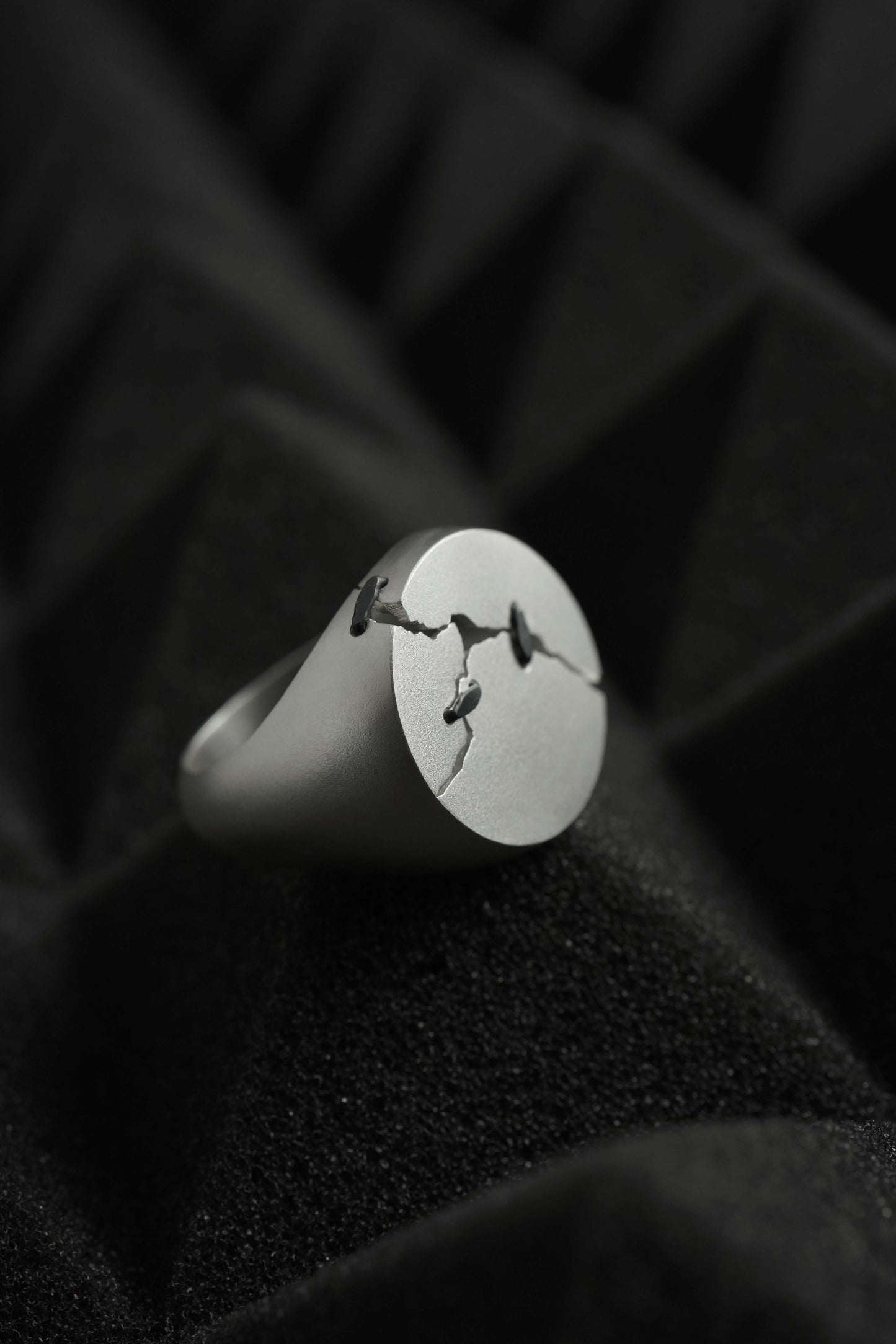 JuCi Signet Ring Round Black