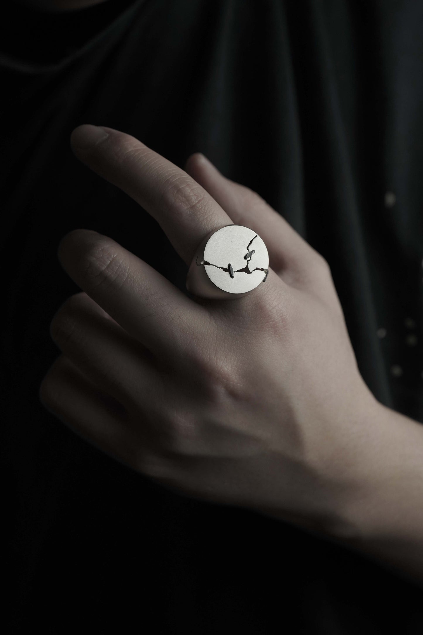 JuCi Signet Ring Round Black
