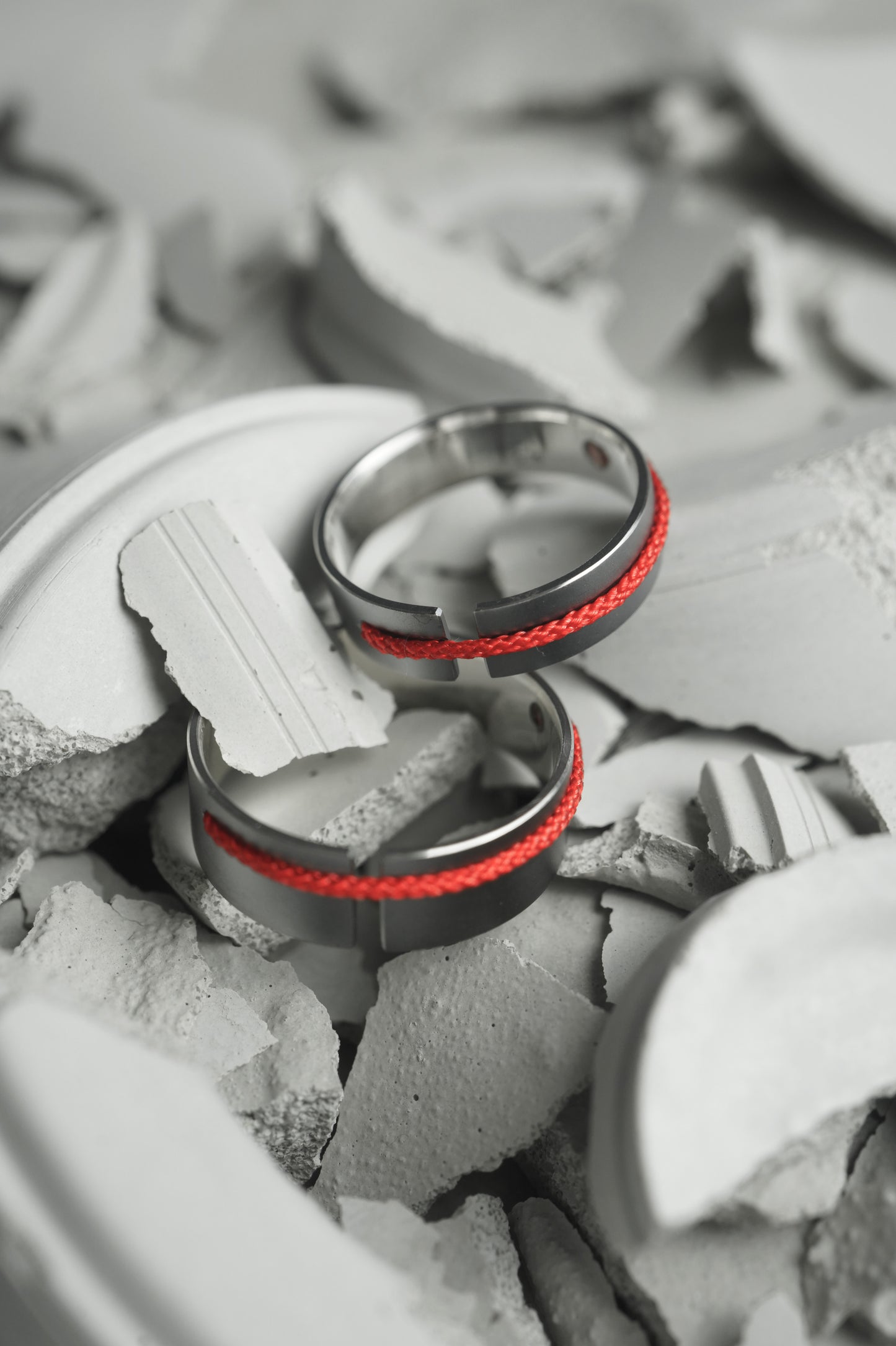 Red Line Band 7mm Dark