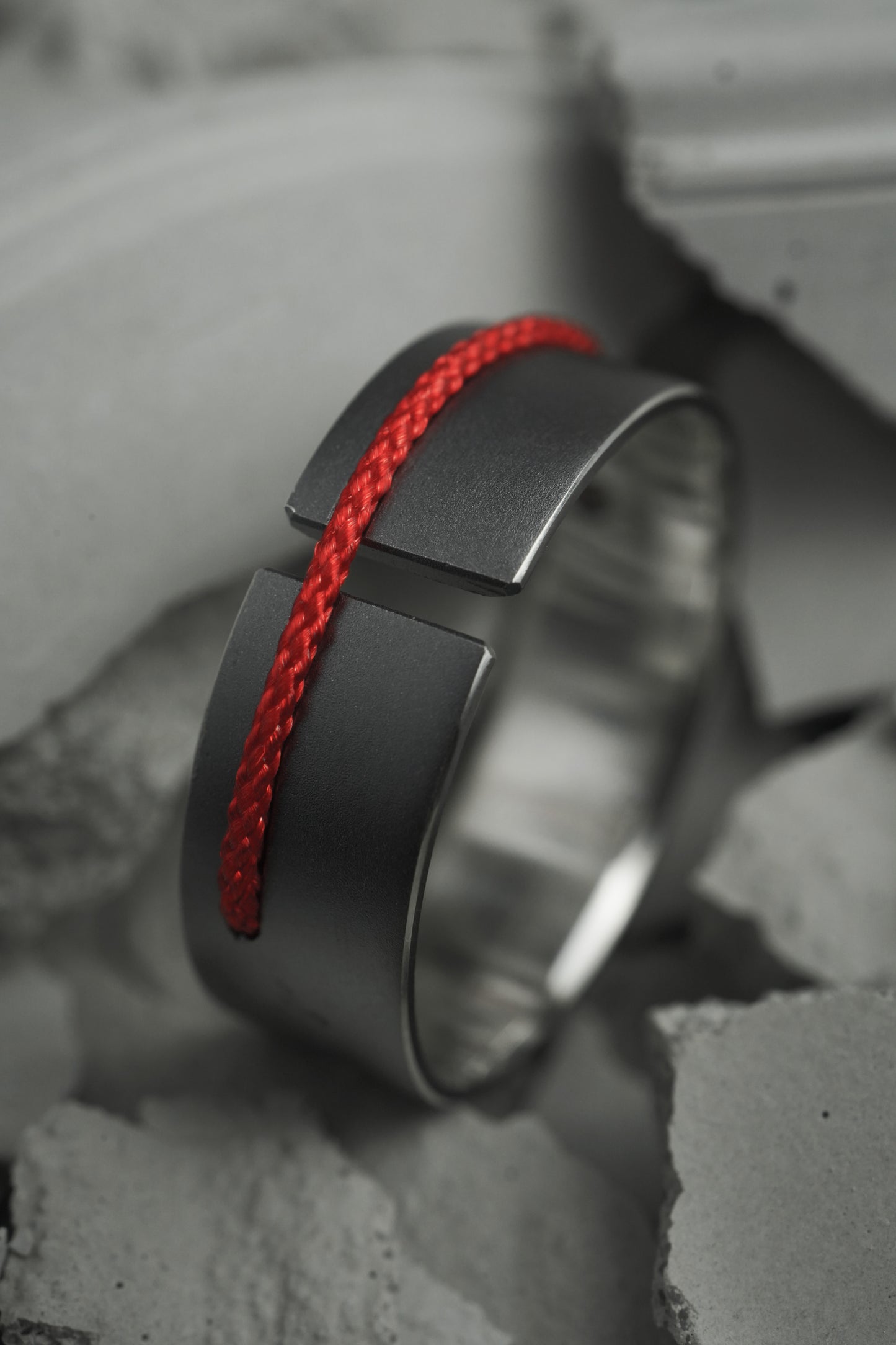 Red Line Band 7mm Dark