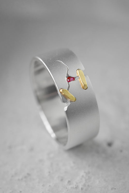 JuCi Band Ring White Duo With Ruby