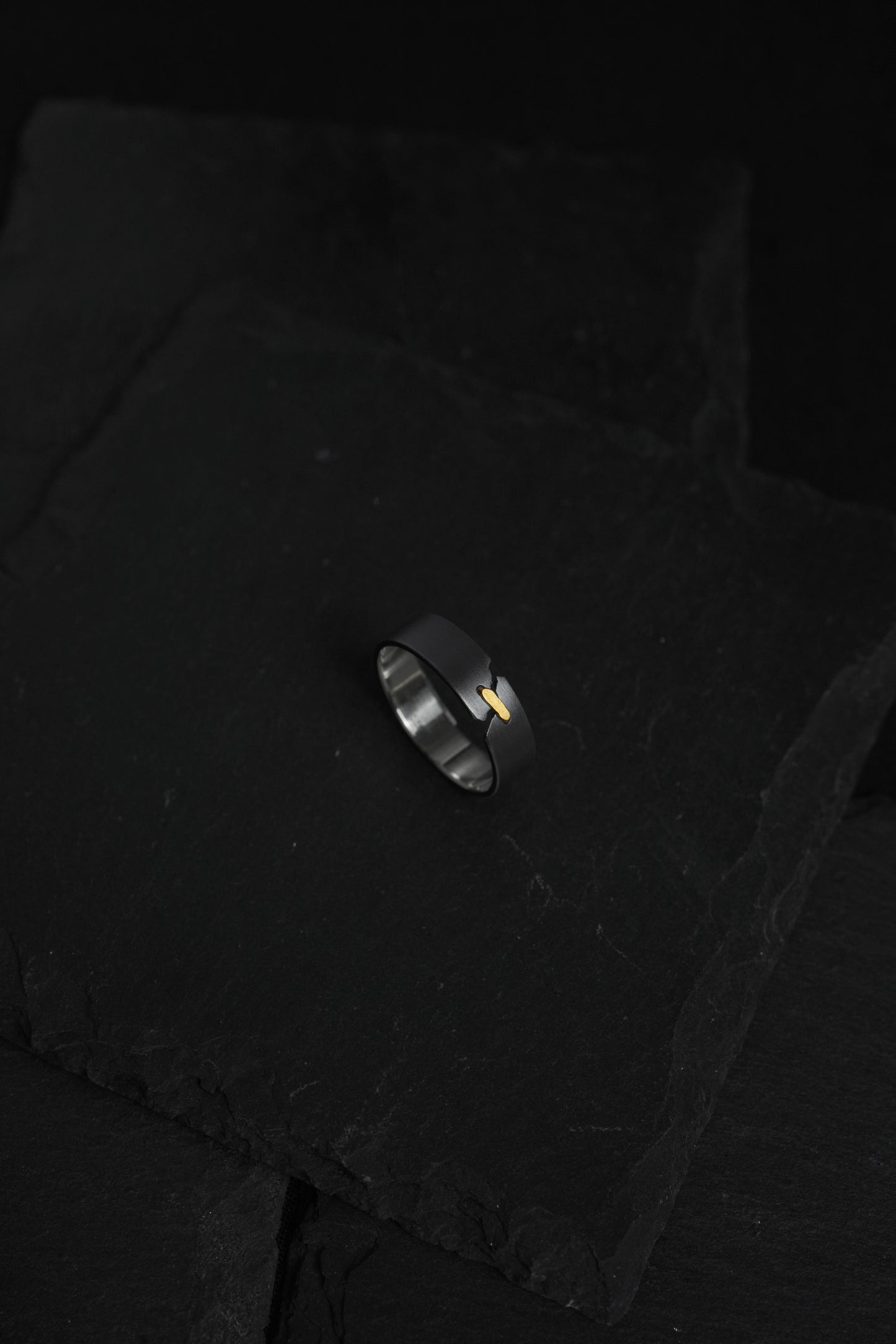 JuCi Band Ring Dark Uno